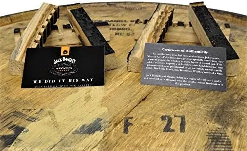 Vista 2 de Jack Daniels Sinatra Select - Bolígrafo de madera con COA y caja de presentación