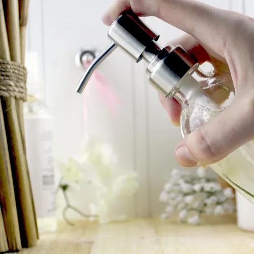 Vista 7 de Cornucopia Brands Botellas de vidrio transparente de 8 onzas con bombas de loción de acero inoxidable (paquete de 4); dispensadores de bomba