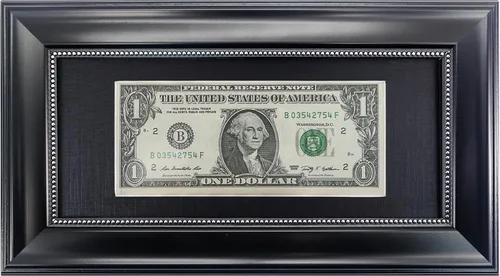 Vista 9 de GMFrames Marco de billetes de dólar de caoba con vidrio real de estera negra