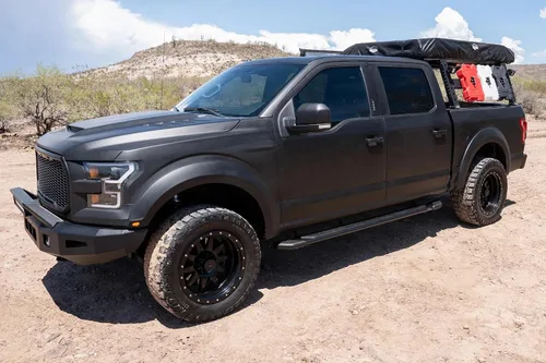 Vista 5 de Raptor Series Estribos de 5 pulgadas de aluminio negro compatible con Crew Cab 15-26 F-150 17-26 F-260/F-350 Super Duty