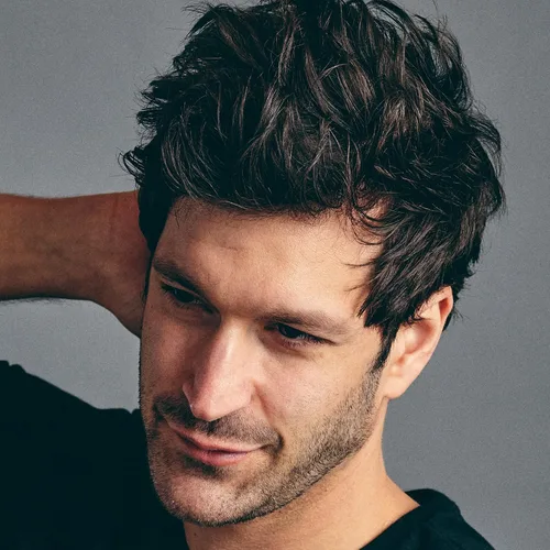 Vista 5 de Polvo estilizante para cabello Brickell Men's para hombres, crea volumen, natural y orgánico, polvo texturizante no graso, 18g, sin fragancia