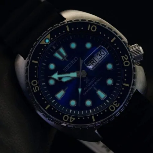 Vista 4 de Seiko Prospex SRPE07K1 Reloj analógico automático de silicona negro para hombre Azul