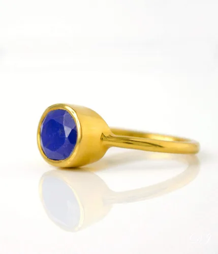 Vista 124 de Oval Birthstone Ring Bezel Set in Vermeil Gold, Sterling Silver, or Rose Gold, Stacking Birthstone Ring [rOMB]
