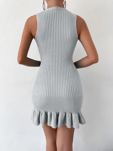 Vista 2 de MakeMeChic Minivestido tipo suéter ajustado sin mangas con dobladillo con volantes para mujer