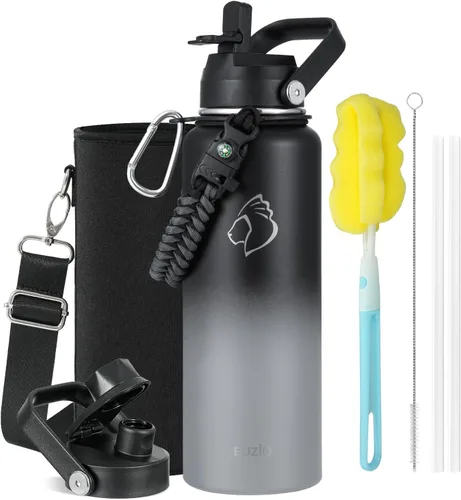 Vista 32 de BUZIO Botella de agua de 32 onzas aislada con popote y 3 tapas y bolsa de transporte, a prueba de fugas, frasco jarra de agua de acero inoxidable