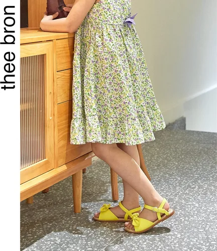 Vista 3 de THEE BRON Sandalias cómodas para niñas, zapatos para niños, sandalias rellenas