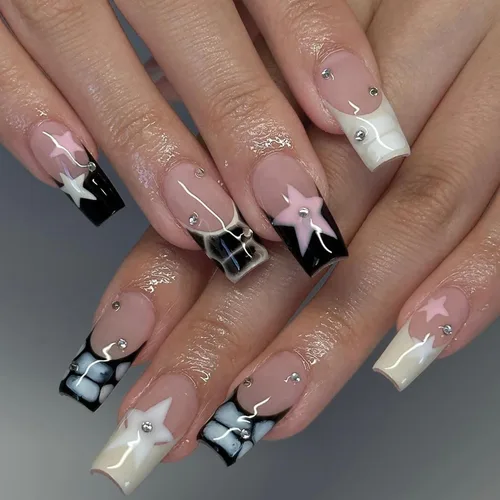 Vista 10 de Uñas postizas acrílicas artificiales con punta francesa en color nude con diseño de mariposa de cristal 3D y perla - Uñas de ataúd brillantes
