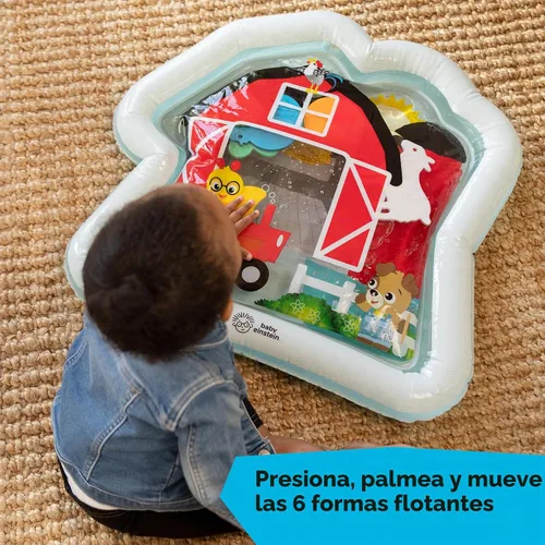 Vista 3 de Baby Einstein Farm Explorers Cal's Sensory Barn - Tapete de agua multisensorial, rojo, de 0 a 36 meses Exploradores de Granjas