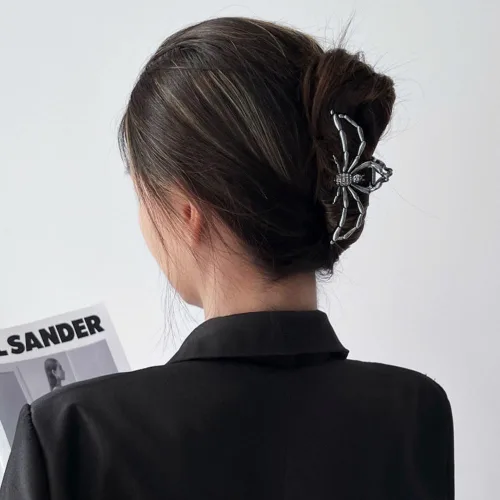 Vista 6 de ROMODIYA Pinza para el pelo de araña, clip de metal negro con diseño, accesorios para el cabello para cabello fino/grueso, gran agarre fuerte
