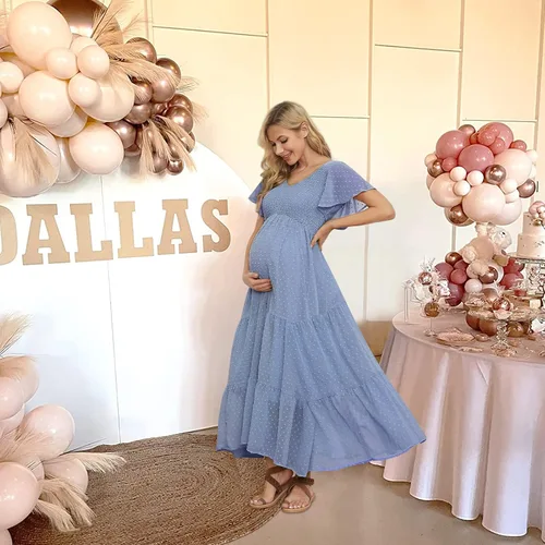 Vista 3 de Vestido de maternidad fruncido de lunares suizos para baby shower, sesión de fotos, casual, cuello en V, manga con volantes, cintura imperio
