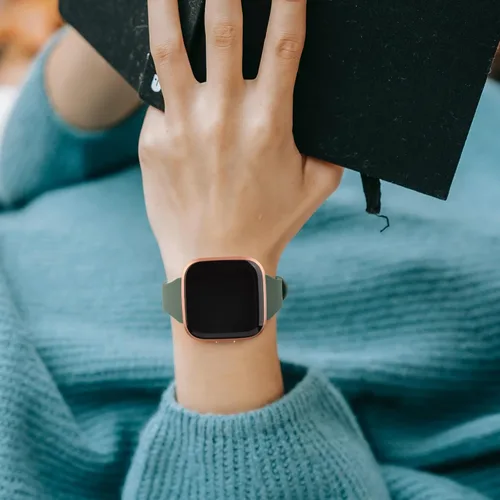 Vista 7 de Correas delgadas para Fitbit Versa 2 bandas mujeres hombres, correa de reloj impermeable de silicona suave de repuesto para reloj inteligente Fitbit