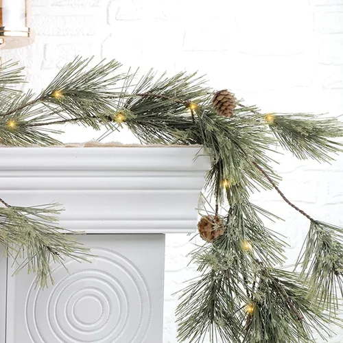 Vista 10 de Guirnalda de Navidad rústica de 6.4 pies con luz, preiluminada para exteriores con agujas de pino y piñas para chimenea, puerta, porche, repisa