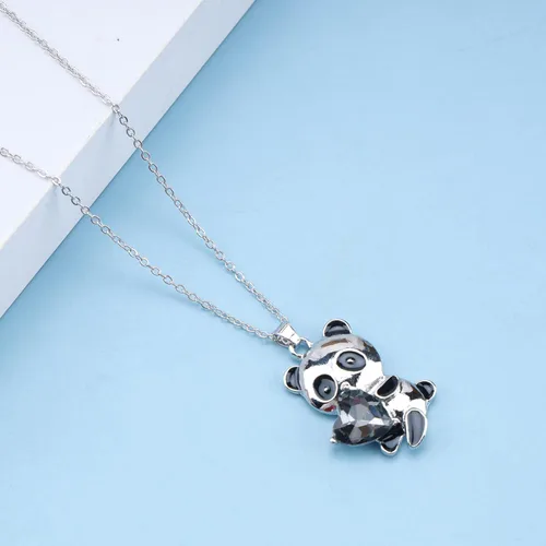 Vista 4 de YienDoo Gargantilla de cristal de panda, collar de corazón de cristal blanco de panda con colgante de oso panda, collar de amor de corazón de panda