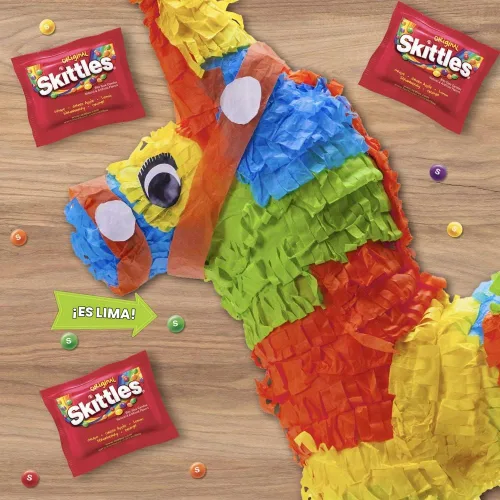 Vista 8 de SKITTLES Paquete a granel de caramelos masticables originales Fun Size, caja de 4 libras