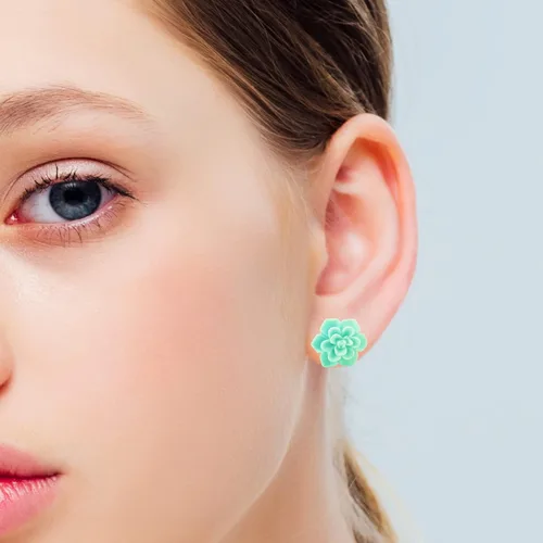 Vista 5 de Aretes de suculentas hechos a mano de 13 mm, hipoalergénicos, con poste de plata de ley 925, aretes de cerámica blanda con resina para mujer