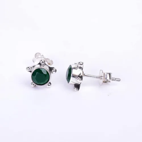 Vista 51 de Round Gemstone Stud Design 2