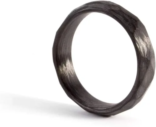 Vista 2 de Men's hammered carbon fiber ring. Unique and modern black wedding band. Water resistant, very durable and hypoallergenic. (00111_5N)