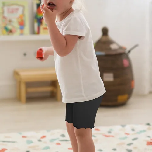 Vista 6 de Ruisita Paquete de 6 pantalones cortos con volantes para niños pequeños y niñas, pantalones cortos de bicicleta con ruedas, pantalones cortos