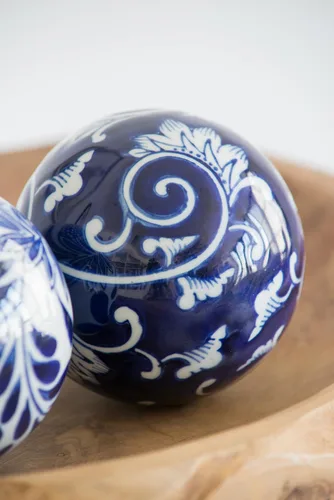 Vista 3 de A&B Home - Orbes decorativos azules y blancos de 4 pulgadas para jarrón de tazón, decoración de centro de mesa, juego de 4 bolas de esfera