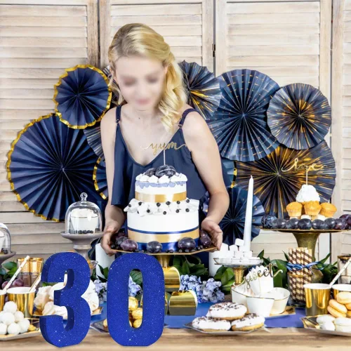 Vista 5 de TONIFUL Centro de mesa de madera número 0 con purpurina azul de 7.8 pulgadas, decoración de fiesta de cumpleaños azul, dígito 0 para cumpleaños