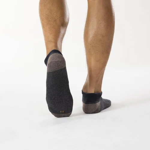 Vista 3 de WANDER Calcetines tobilleros de lana merino atléticos para hombre, de corte bajo, acolchados, deportivos, correr, entrenamiento, senderismo