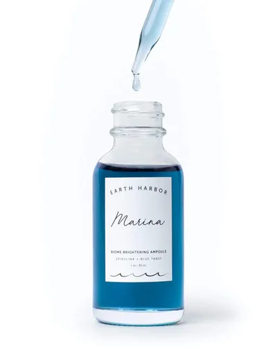 Vista 2 de Earth Harbor Ampolla iluminadora MARINA Biome - Ilumina y equilibra Blue Tansy + Spirulina + Squalane 1 fl oz