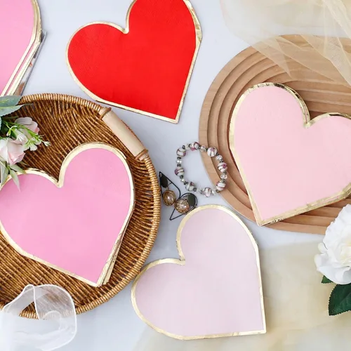 Vista 4 de Servilletas de corazón – Paquete de 48 – Servilletas en forma de corazón a granel desechables para decoraciones del día de San Valentín, servilletas