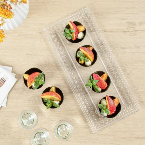 Vista 6 de Restaurantware Vasos desechables de postre de 2 onzas, 100 mini tazas de aperitivo, forma de flor, atractivos cuencos de plástico negro