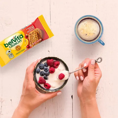 Vista 7 de belVita Galletas de barras de desayuno, naranja arándano, 8 paquetes