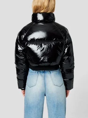 Vista 3 de BLANKNYC Chaqueta acolchada recortada de lujo para mujer, abrigo cómodo y elegante