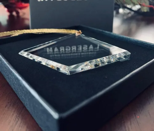 Vista 5 de LaserGram Adorno de Navidad de cristal personalizado, perro cocker spaniel, idea de regalo personalizada grabada con láser (forma de diamante)