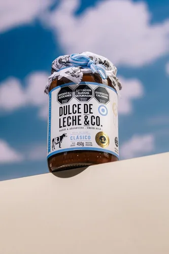 Vista 4 de Dulce de Leche & CO. Pack Premium con Dulce de Leche y Mini alfajores DDL&CO Argentina