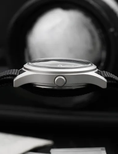 Vista 5 de Militado D12 Relojes militares para hombre, VD78, movimiento de cuarzo, C3, reloj de pulsera de estilo militar de aviación con cristal de zafiro