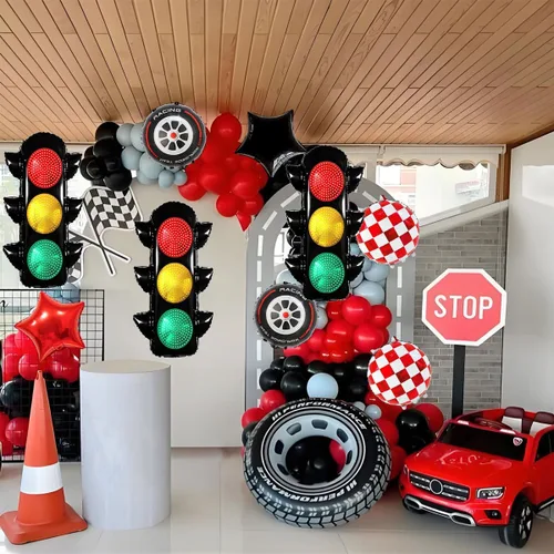 Vista 4 de 6 globos de carreras para decoración de fiesta de cumpleaños, globos de semáforo de 32 pulgadas para suministros de fiesta de cumpleaños
