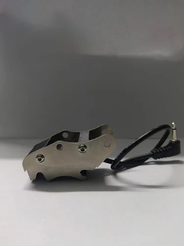 Vista 2 de Excavadora Rc Cubo Cambiador rápido, para HUINA K336 K961 excavadora rc Cubo de metal completo Conector de enganche rápido Reemplazo adultos RC
