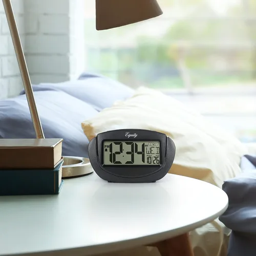 Vista 6 de Equity by La Crosse 31022 Insta-Set LCD Alarm Clock, Black (Pack of 6)