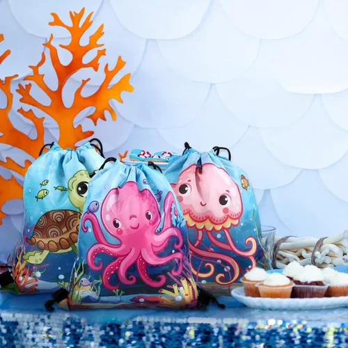 Vista 6 de Frienda 24 bolsas con cordón para recuerdos de fiesta oceánica, bolsas de dulces, mochila bajo el mar con criaturas para niños, suministros