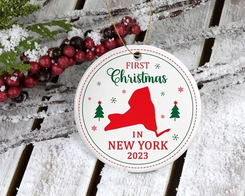 Vista 2 de Adorno de la primera Navidad en Nueva York 2023 – Decoración colgante de árbol para la celebración de Navidad – Regalo de festival para familiares