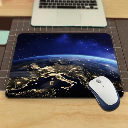 Vista 4 de Earth from Space Europe - Alfombrilla de mouse de goma antideslizante para computadoras, laptop, oficina, hogar, rectangular, personalizable, 9.5 x
