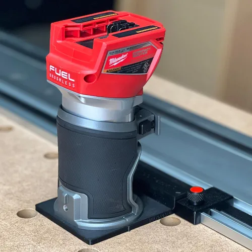Vista 6 de Adaptador de riel guía ToolCurve compatible con enrutador Milwaukee - Fabricado en EE. UU