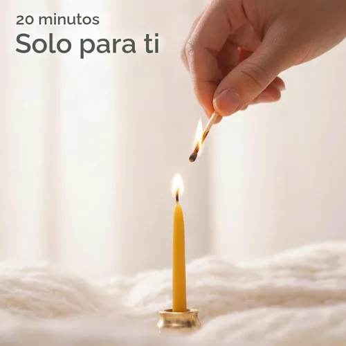 Vista 3 de Juego de velas de meditación consciente con 12 mini velas cónicas de cera de abeja con soporte de latón para oración y reflexión, regalos