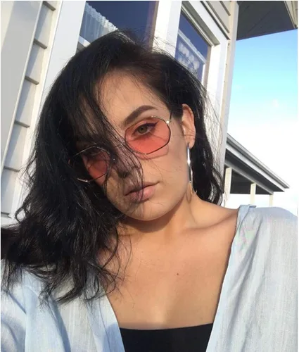Vista 5 de FEISEDY Hipster Small Polygon Women Men Sunglasses Delicate Metal Frame B2254