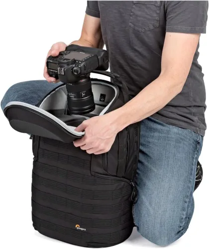 Vista 5 de Lowepro ProTactic BP 450 AW 2 Pro 25L Cómoda mochila modular de telas recicladas y teñidas en solución con bolsillo CradleFit, cubierta para todo