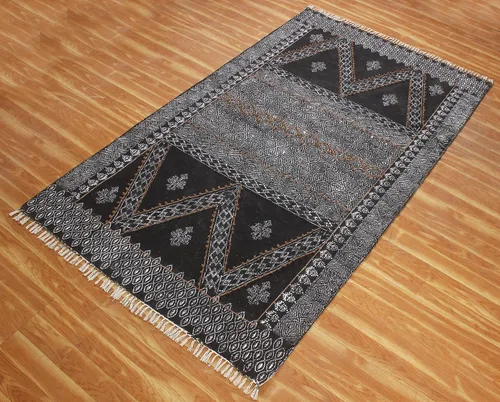 Vista 4 de Collection - Alfombra rectangular de algodón negro Dhurrie de 2 x 3 pies, alfombra geométrica Kilim para interiores y exteriores, alfombra de tejido