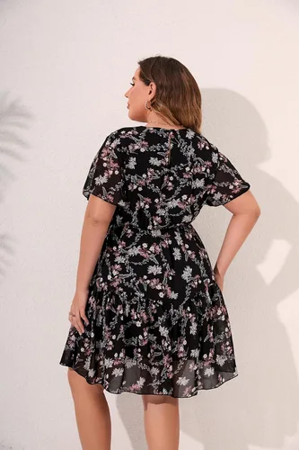 Vista 2 de HBEYYTO Vestido de playa bohemio con estampado floral para mujer, talla grande, casual, manga con volantes, cintura elástica, vestido de gasa