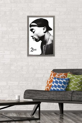 Vista 2 de Trends International Tupac - Póster de pared de perfil, 14.725 x 22.375 pulgadas, versión enmarcada de madera de granero Versión enmarcada Barnwood
