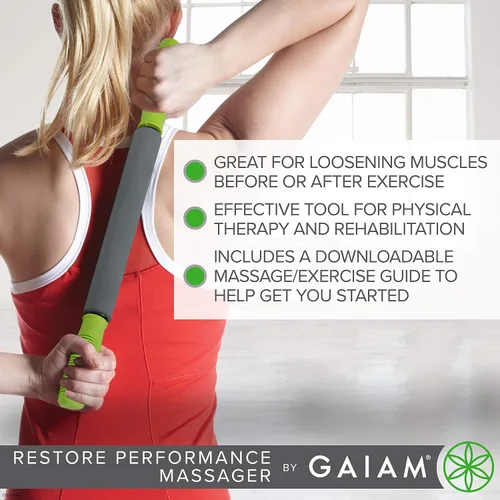 Vista 3 de Gaiam Restore Rodillo de masaje - (Dimensiones: 19 "L) Masajeador muscular de mano acolchado de espuma Asas de agarre cómodas Construcción