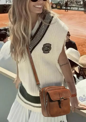 Vista 3 de Bolso bandolera pequeño de cuero vegano para mujeres y hombres, bolso cruzado vintage con ranuras para tarjetas