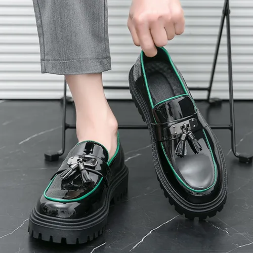 Vista 7 de Mocasines de charol para hombre con plataforma gruesa con decoración de metal, suela de lengüeta, zapatos de trabajo de negocios, antideslizantes