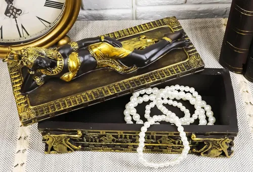 Vista 8 de Ebros - Joyero decorativo de 8 pulgadas de largo, diseño de reina egipcia antigua, Cleopatra, en reposo, personificación de la diosa Isis patrona